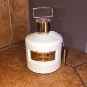 Carven L’Absolu